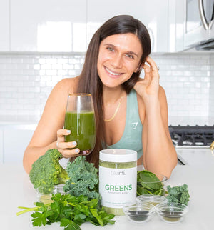 Teami Greens Superfood Powder, Immune Support Supplement, Super Greens Powder with Super Green Mixed Veggie Ingredients, Green Juice with Spirulina, Spinach, Kale, and Acai for Delicious Smoothie Mix